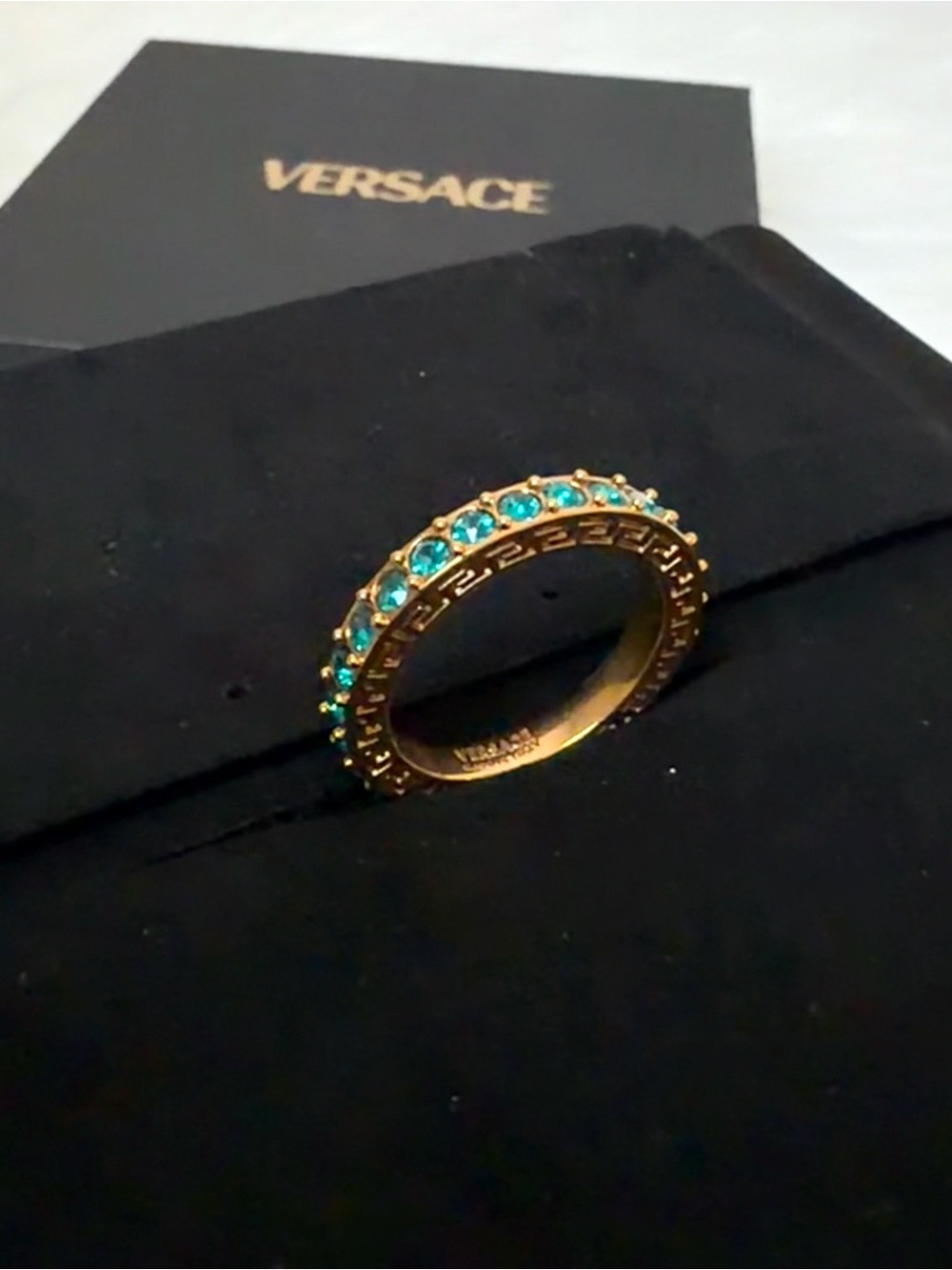 NEW✨Versace Gold Greca Green Crystal Eternity Band Promise Ring | Size 5.5